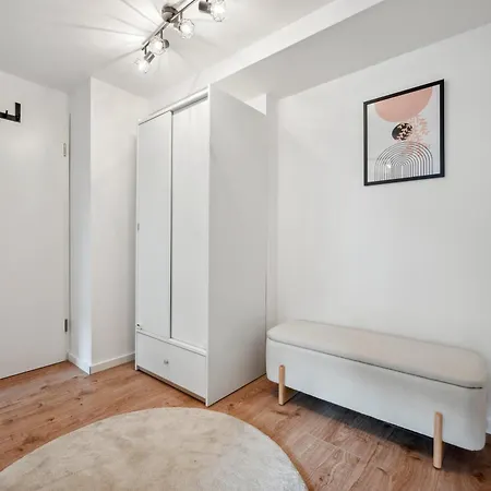 Malu Rooms - Ruhige Lage, Erdgeschoss, Smarttv, Netflix, 24H Checkin, Ludwigsburg Zewnętrze zdjęcie