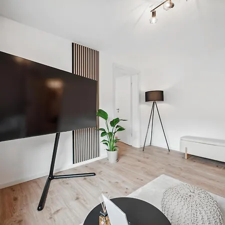 Malu Rooms - Ruhige Lage, Erdgeschoss, Smarttv, Netflix, 24H Checkin, Ludwigsburg Zewnętrze zdjęcie