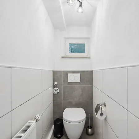 Malu Rooms - Ruhige Lage, Erdgeschoss, Smarttv, Netflix, 24H Checkin, Ludwigsburg Zewnętrze zdjęcie