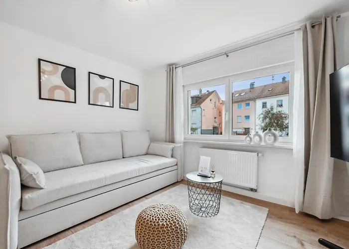 Malu Rooms - Ruhige Lage, Erdgeschoss, Smarttv, Netflix, 24H Checkin,